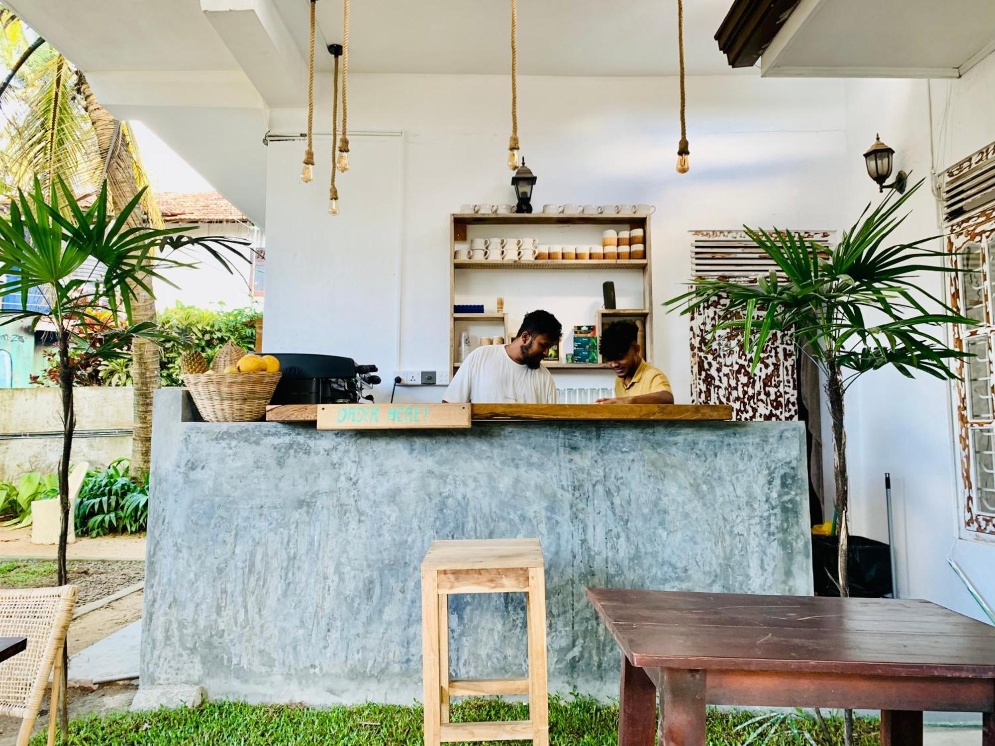 Отель Dreamy Surf House Велигама Экстерьер фото